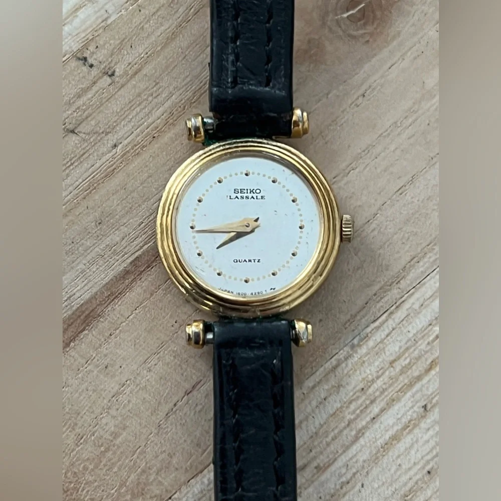 Seiko Lassale Rare Ladies Watch Vintage Stainless Dial Gold-Tone Case Leather